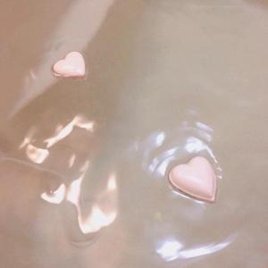 老师脱了裙子让我喝她尿
